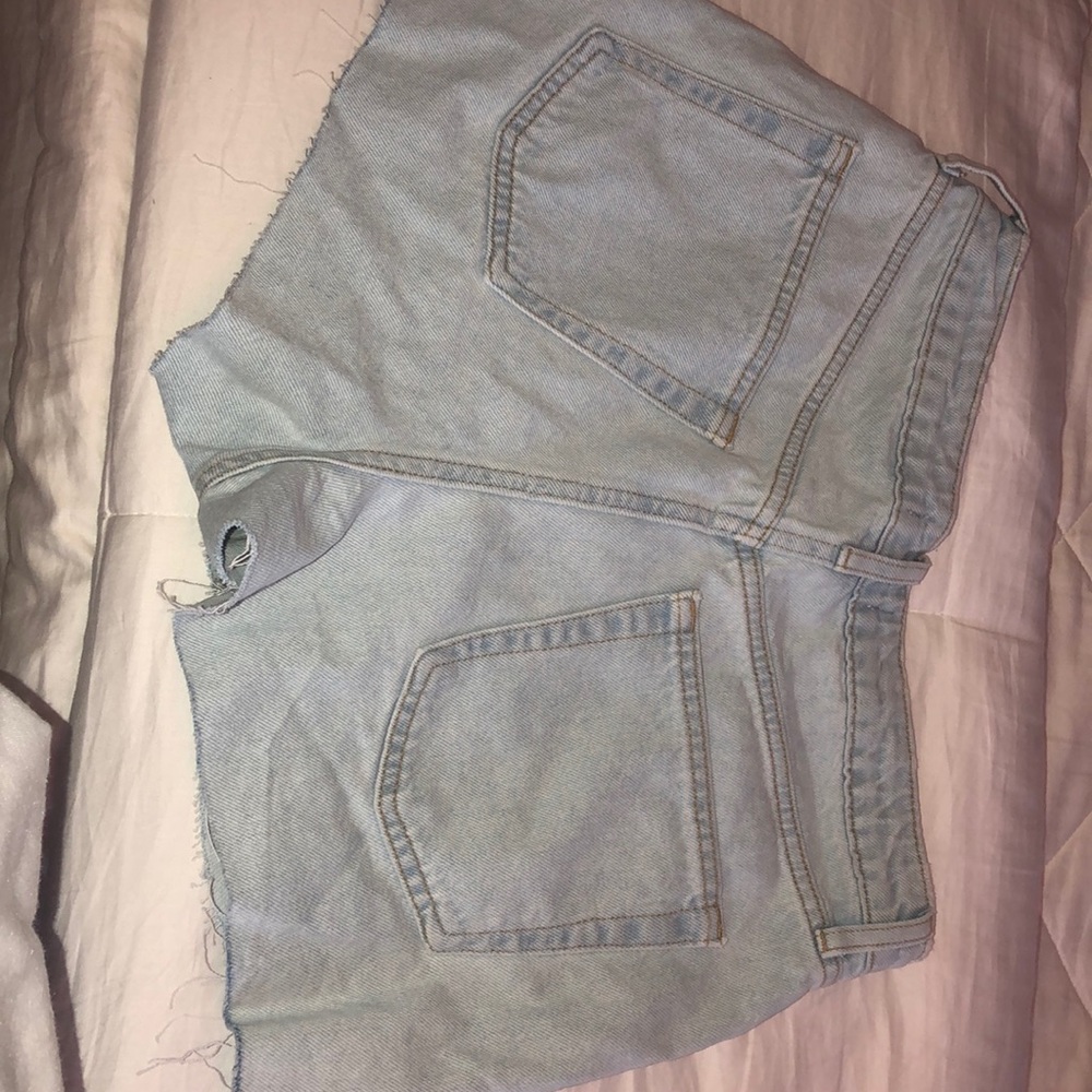 shorts - Picture 3 of 5